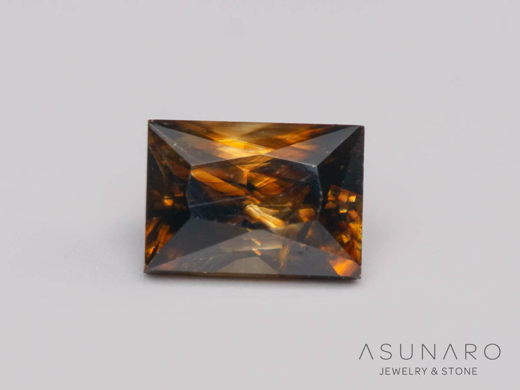 バイカラーキャシテライト  スクエアカット　ビルマ産 　0.48ct　【250508-2940】