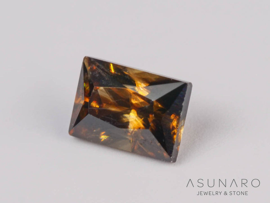 バイカラーキャシテライト  スクエアカット　ビルマ産 　0.48ct　【250508-2940】