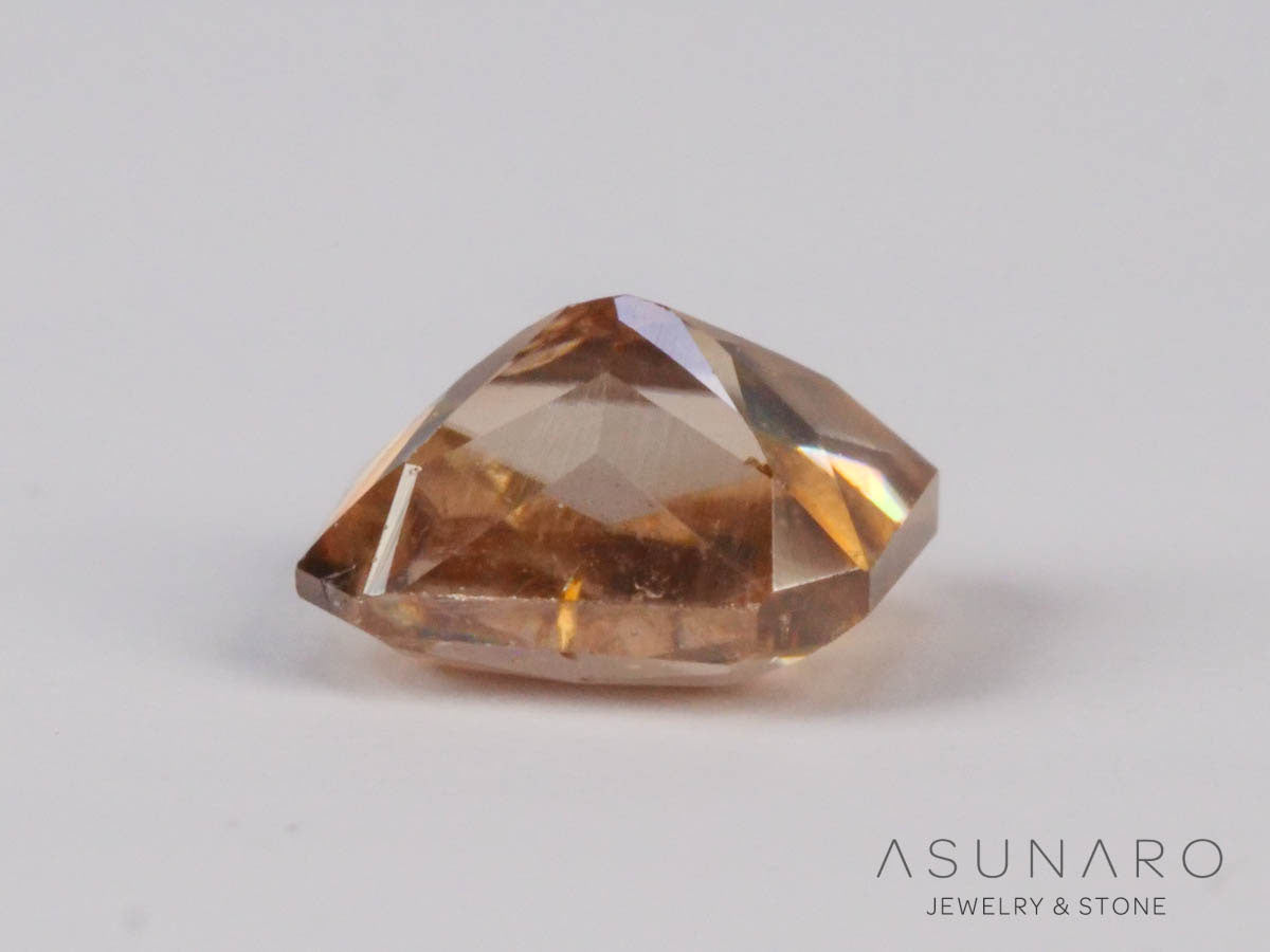 バイカラーキャシテライト  エメラルドカット　ビルマ産 　0.52ct　【250508-2949】