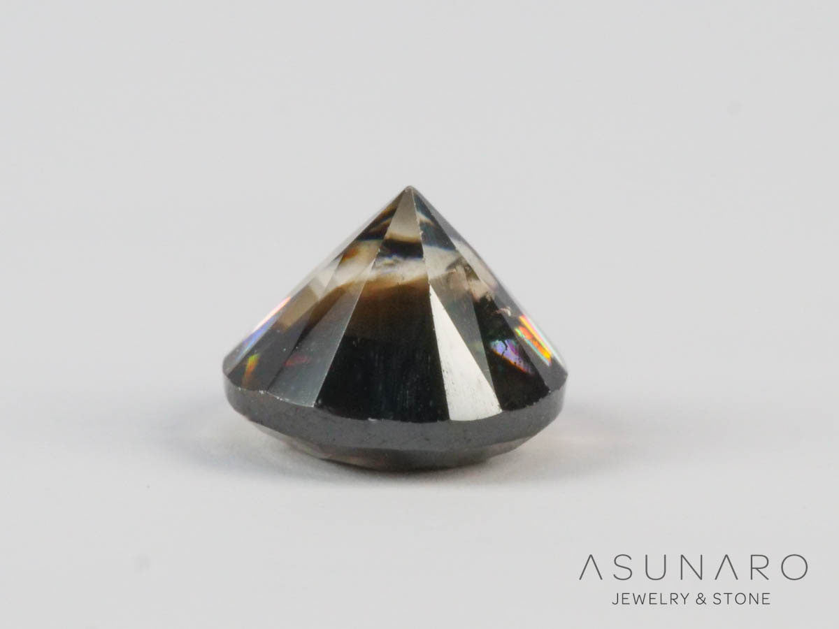 バイカラーキャシテライト  ラウンドカット　ビルマ産 　0.88ct　【250508-2950】