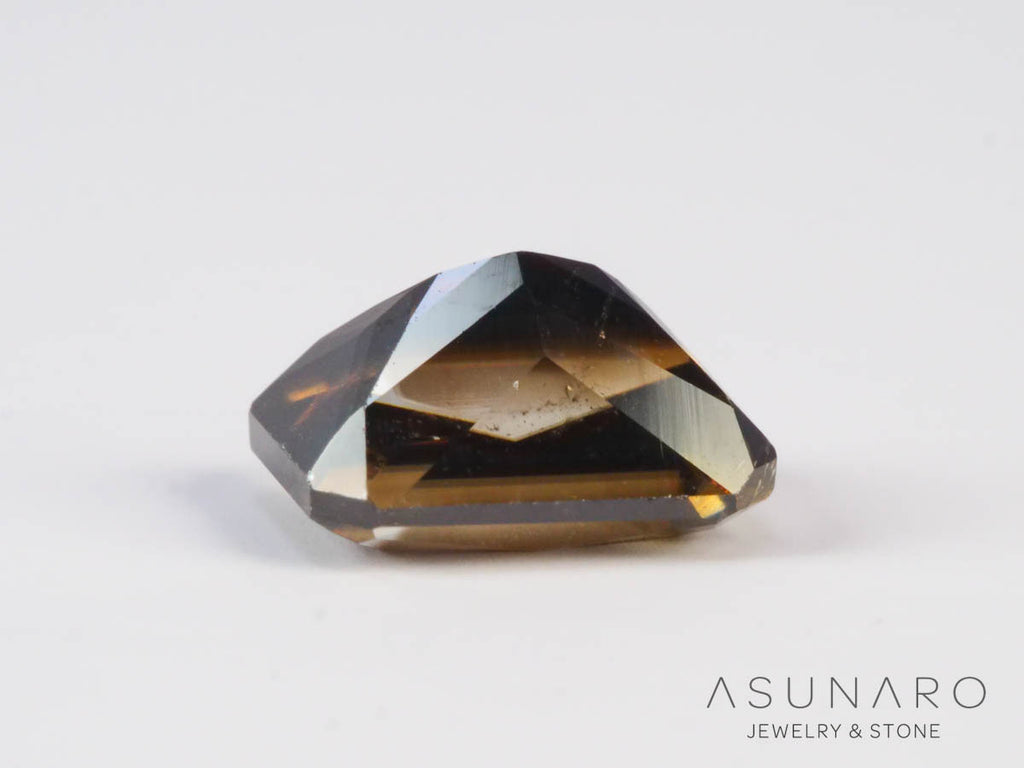 バイカラーキャシテライト  エメラルドカット　ビルマ産 　2.57ct　【250508-2953】