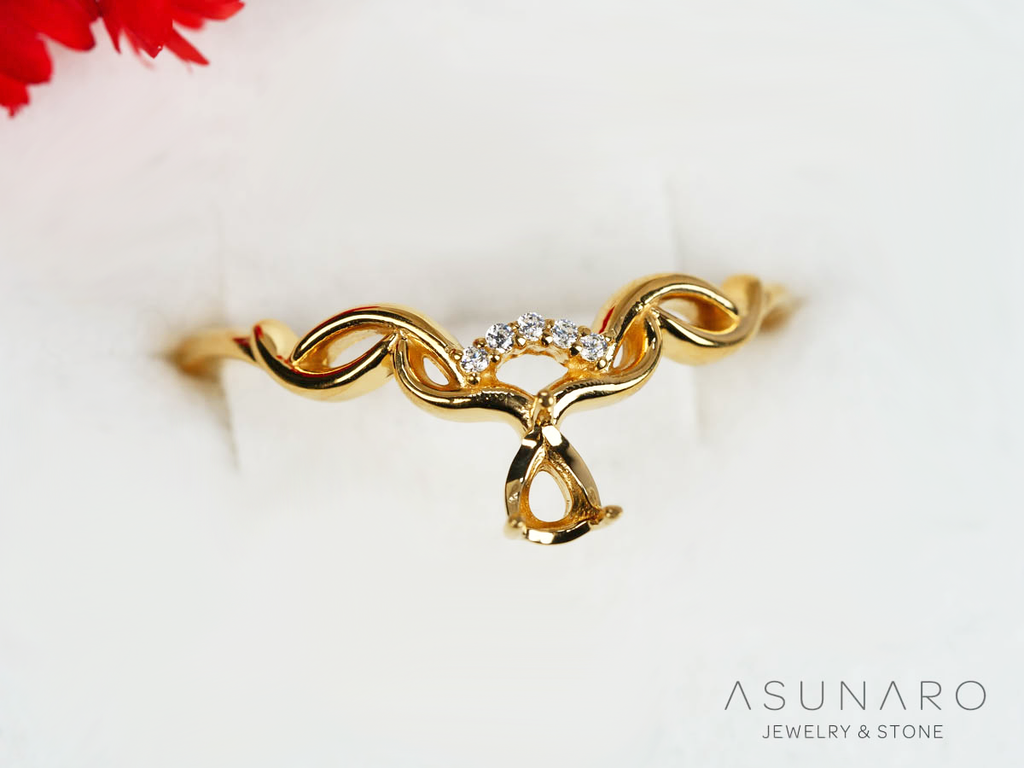 【お仕立て用】空枠番号：S260A　リング枠　V字　ティアラ【オーダージュエリー用】