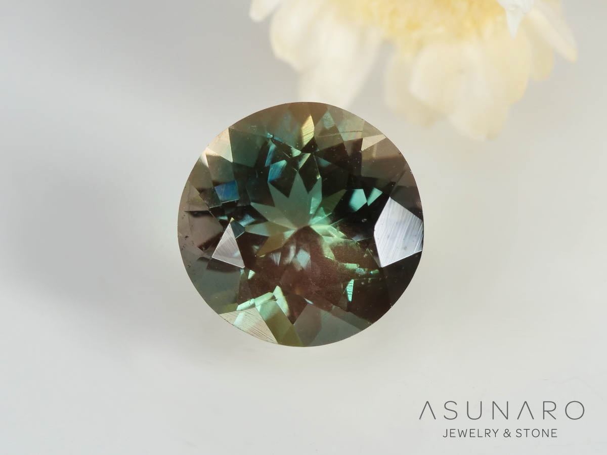 オレゴンサンストーン  ラウンドカット　 アメリカ産 　1.81ct【250501-2954】