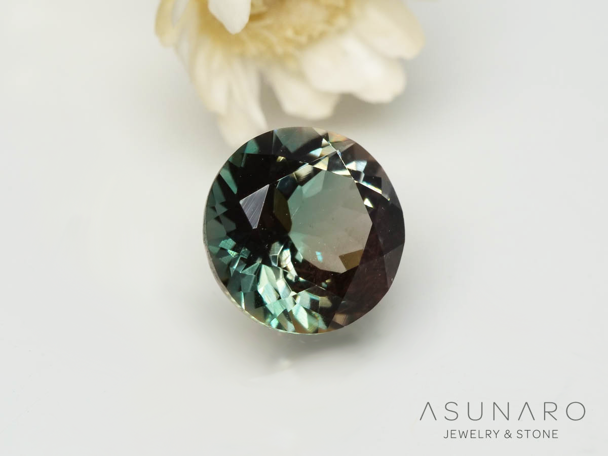 オレゴンサンストーン  ラウンドカット　 アメリカ産 　1.21ct【250501-2955】