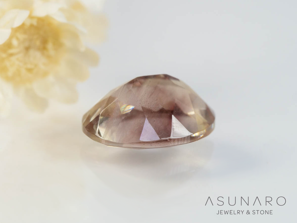 オレゴンサンストーン  オーバルカット　 アメリカ産 　2.32ct【250501-2962】