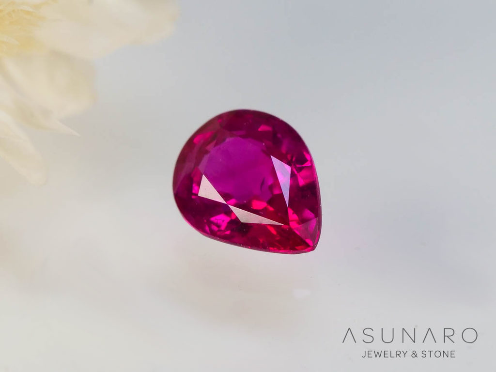 ピジョンブラッドルビー　ペアシェイプカット　 タイ産　0.21ct　鑑別書付【250501-2984】