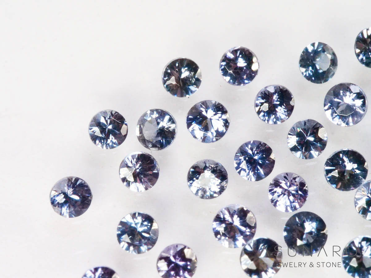 【4時間限定ゲリラ販売】ベキリーブルーガーネット（カラーチェンジガーネット）　マダガスカル産 2.5mm【ltd2505012】特別販売