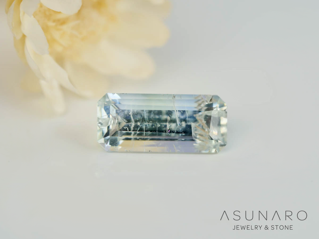 ジェレメジェバイト エメラルドカット ナミビア産 0.45ct【250512-2996】