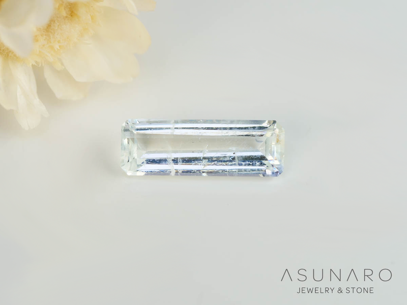 バイカラーサファイア エメラルドカット スリランカ産 0.27ct【221017