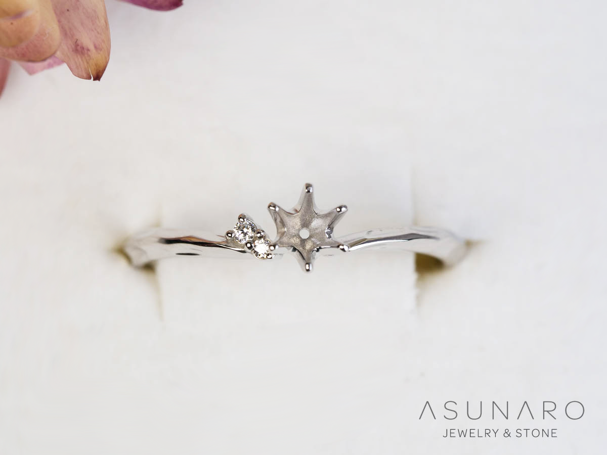 【お仕立て用】空枠番号：ASU-26　V字枠　リング枠【オーダージュエリー用】