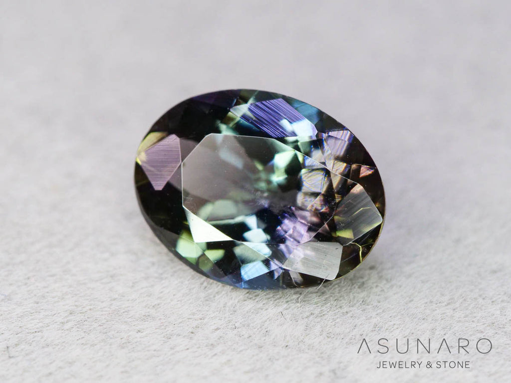 パーティーカラーゾイサイト（タンザナイト）オーバルカット　タンザニア産　1.54ct【250825-3094】