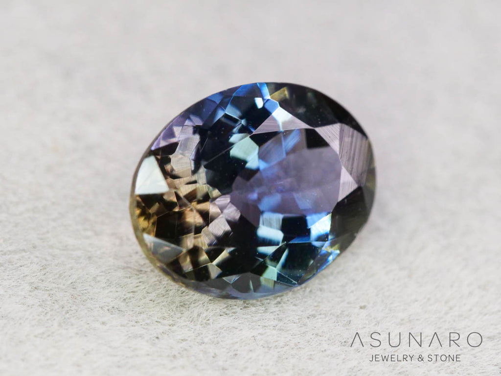 パーティーカラーゾイサイト（タンザナイト）オーバルカット　タンザニア産　1.54ct【250825-3094】