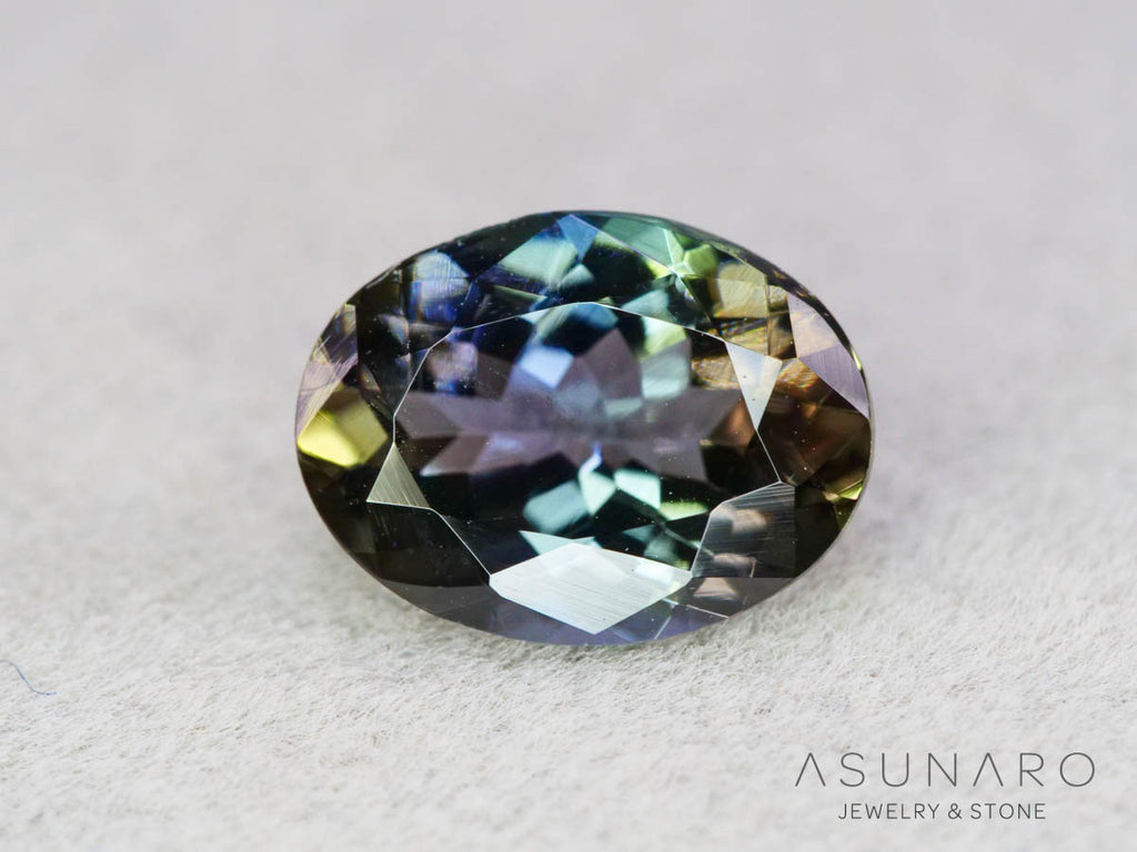 パーティーカラーゾイサイト（タンザナイト）オーバルカット　タンザニア産　1.54ct【250825-3094】