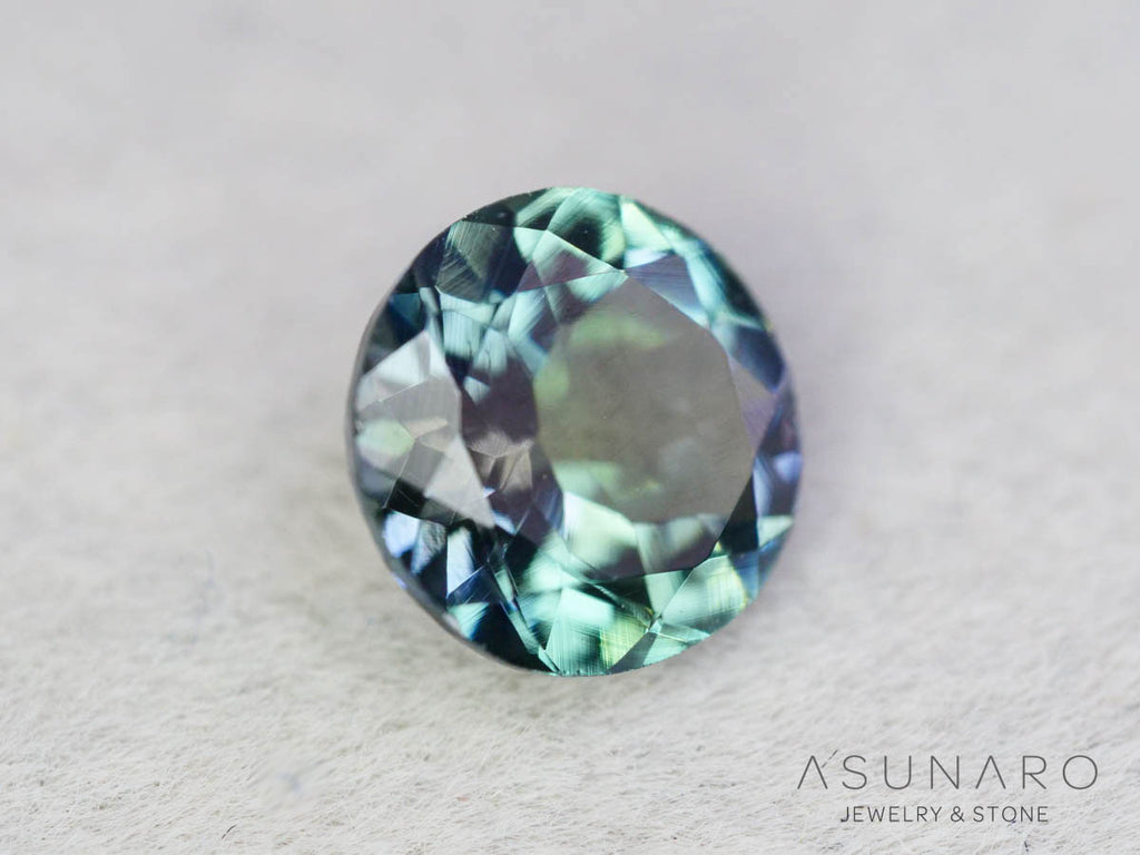 パーティーカラーゾイサイト（タンザナイト）ラウンドカット　タンザニア産　0.70ct【250825-3097】