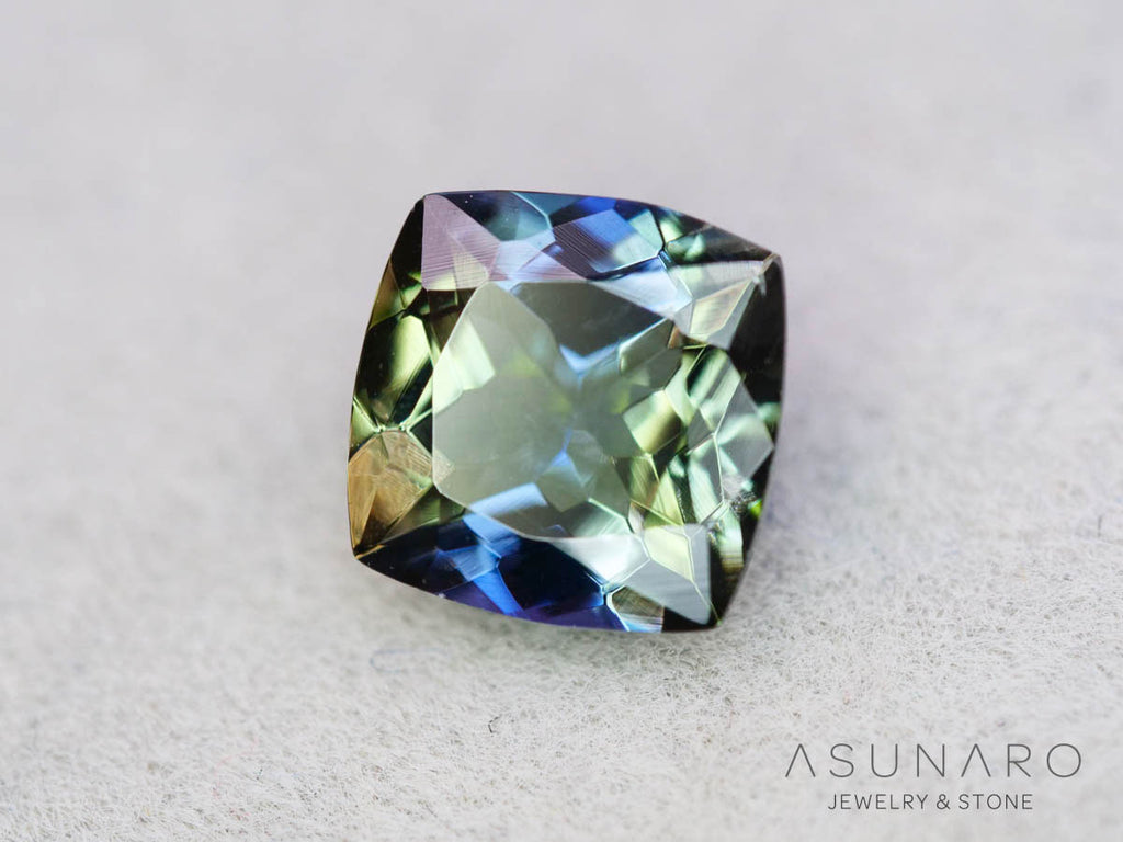 パーティーカラーゾイサイト（タンザナイト）クッションカット　タンザニア産　1.17ct【250825-3098】