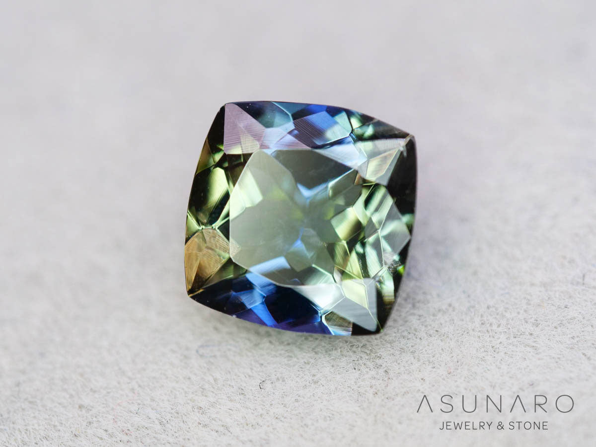 パーティーカラーゾイサイト（タンザナイト）クッションカット　タンザニア産　1.17ct【250825-3098】