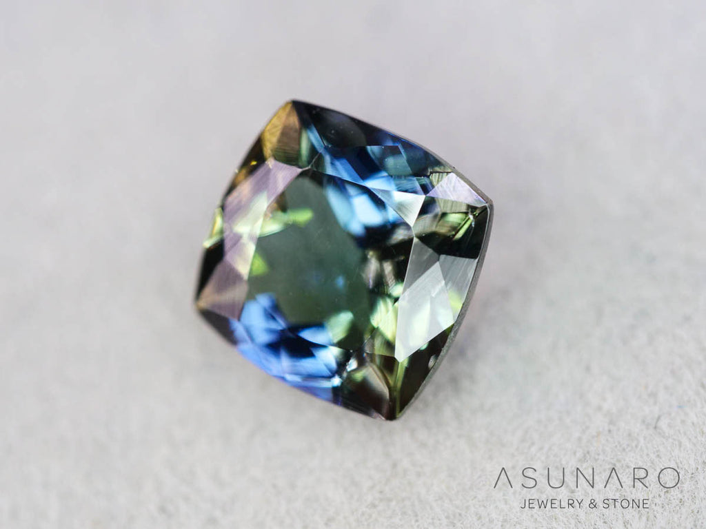 パーティーカラーゾイサイト（タンザナイト）クッションカット　タンザニア産　1.17ct【250825-3098】