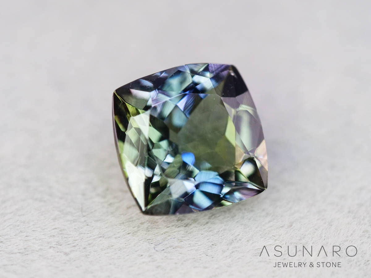 パーティーカラーゾイサイト（タンザナイト）クッションカット　タンザニア産　1.17ct【250825-3098】