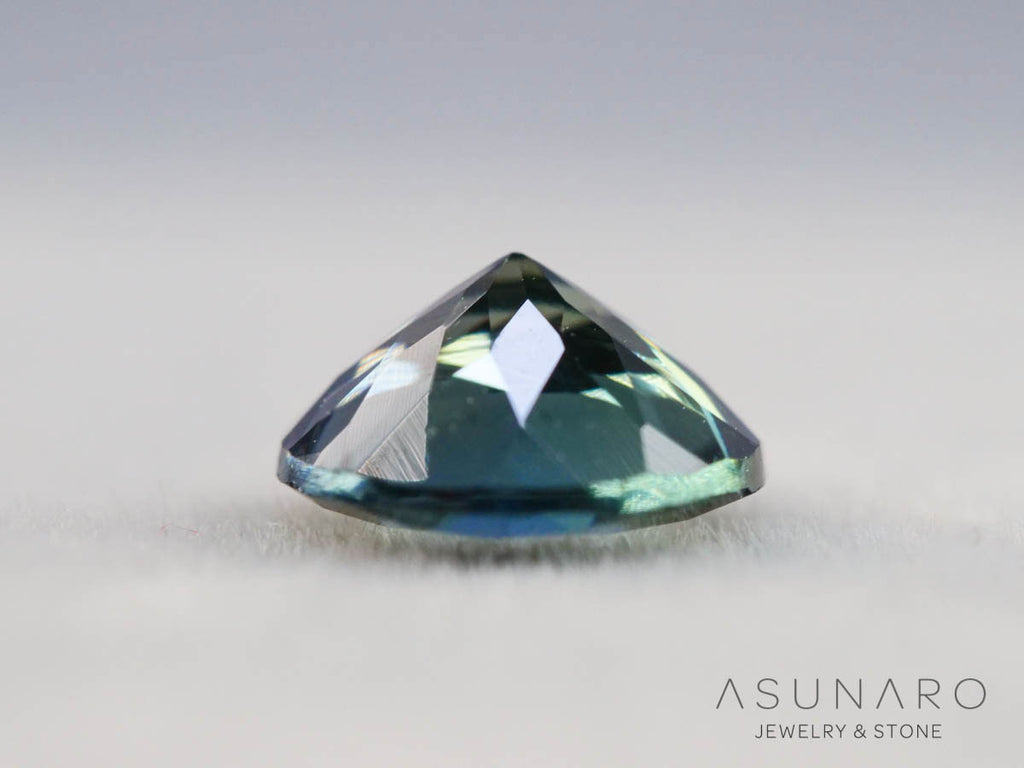 パーティーカラーゾイサイト（タンザナイト）ラウンドカット　タンザニア産　0.70ct【250825-3097】