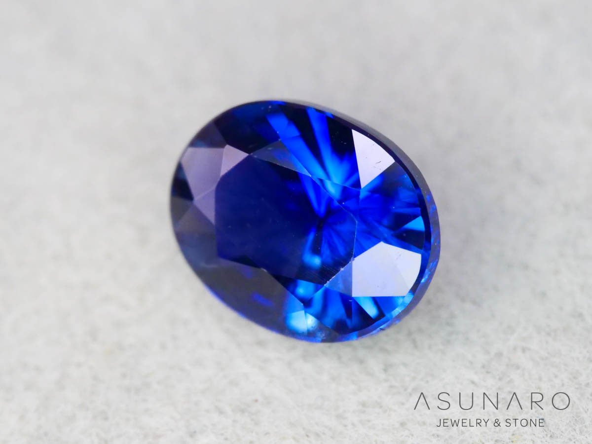 バイカラーサファイア 　ロータスリリーカット（オーバル）　 スリランカ産　0.76ct【251003-3088】