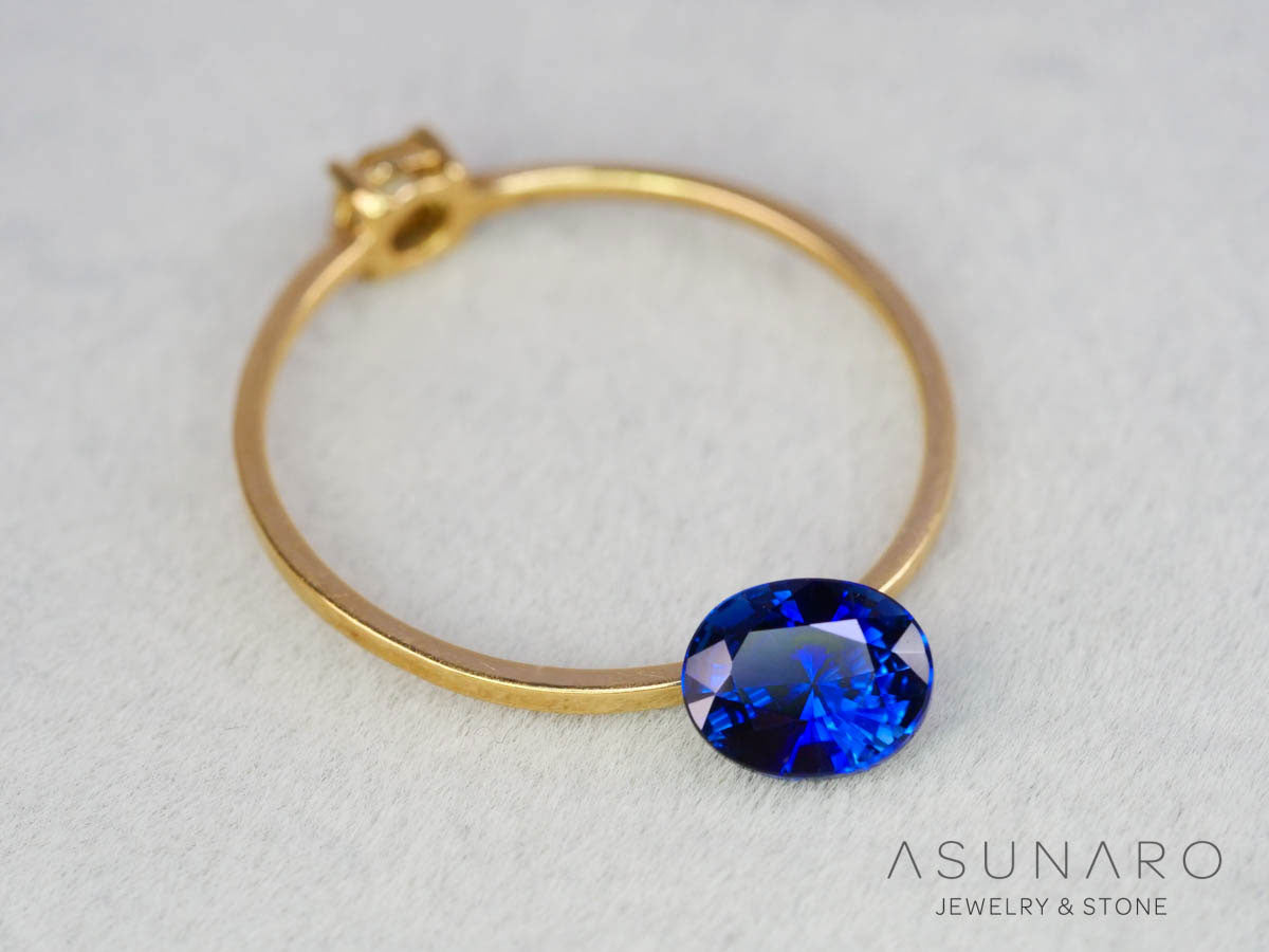 バイカラーサファイア オーバルカット スリランカ産 0.76ct