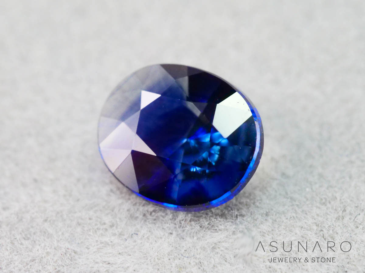 バイカラーサファイア 　ロータスリリーカット（オーバル）　 スリランカ産　0.77ct【251003-3089】