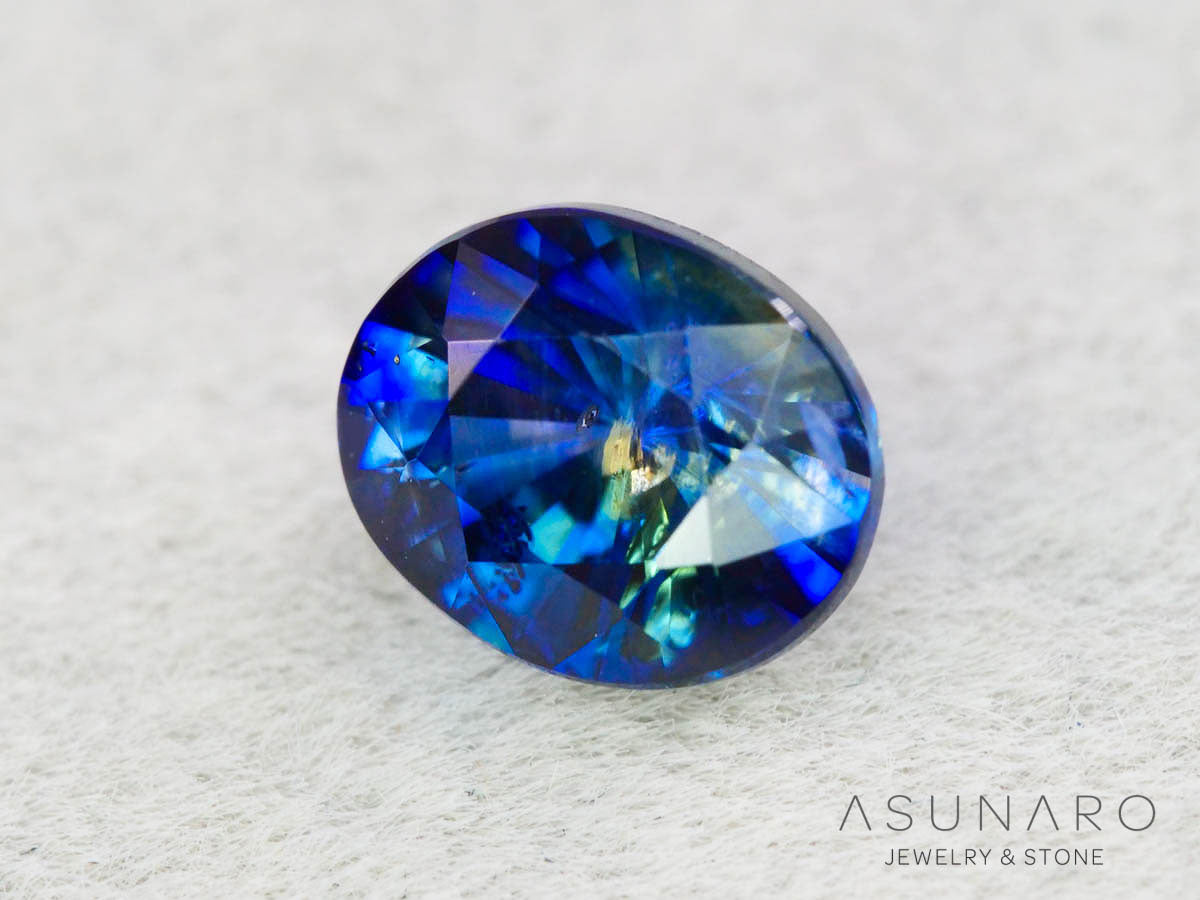 バイカラーサファイア 　ロータスリリーカット（オーバル）　 スリランカ産　0.77ct【251003-3092】