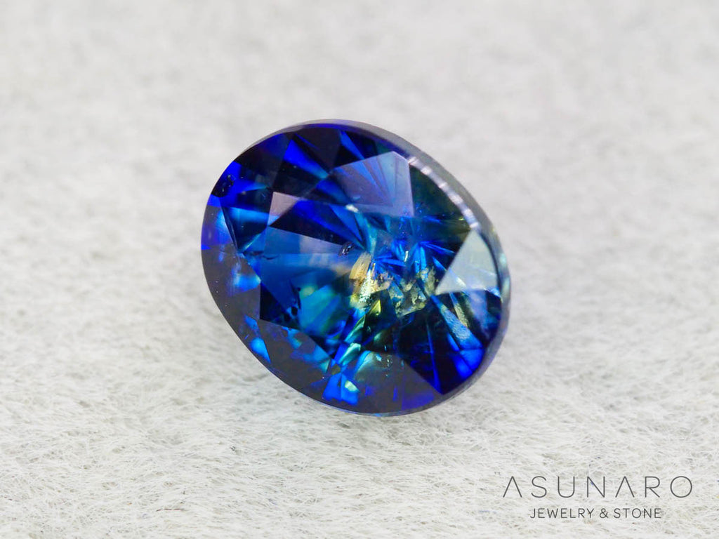 バイカラーサファイア 　ロータスリリーカット（オーバル）　 スリランカ産　0.77ct【251003-3092】