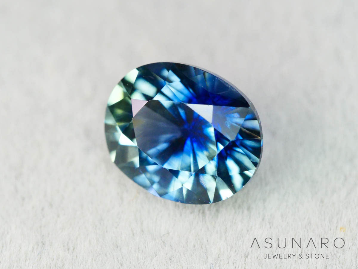 バイカラーサファイア 　ロータスリリーカット（オーバル）　 スリランカ産　1.28ct【251003-3093】