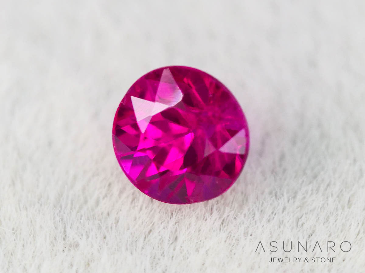 ピジョンブラッドルビー　ラウンドカット　 タイ産　0.17ct　鑑別書付【251001-3061】