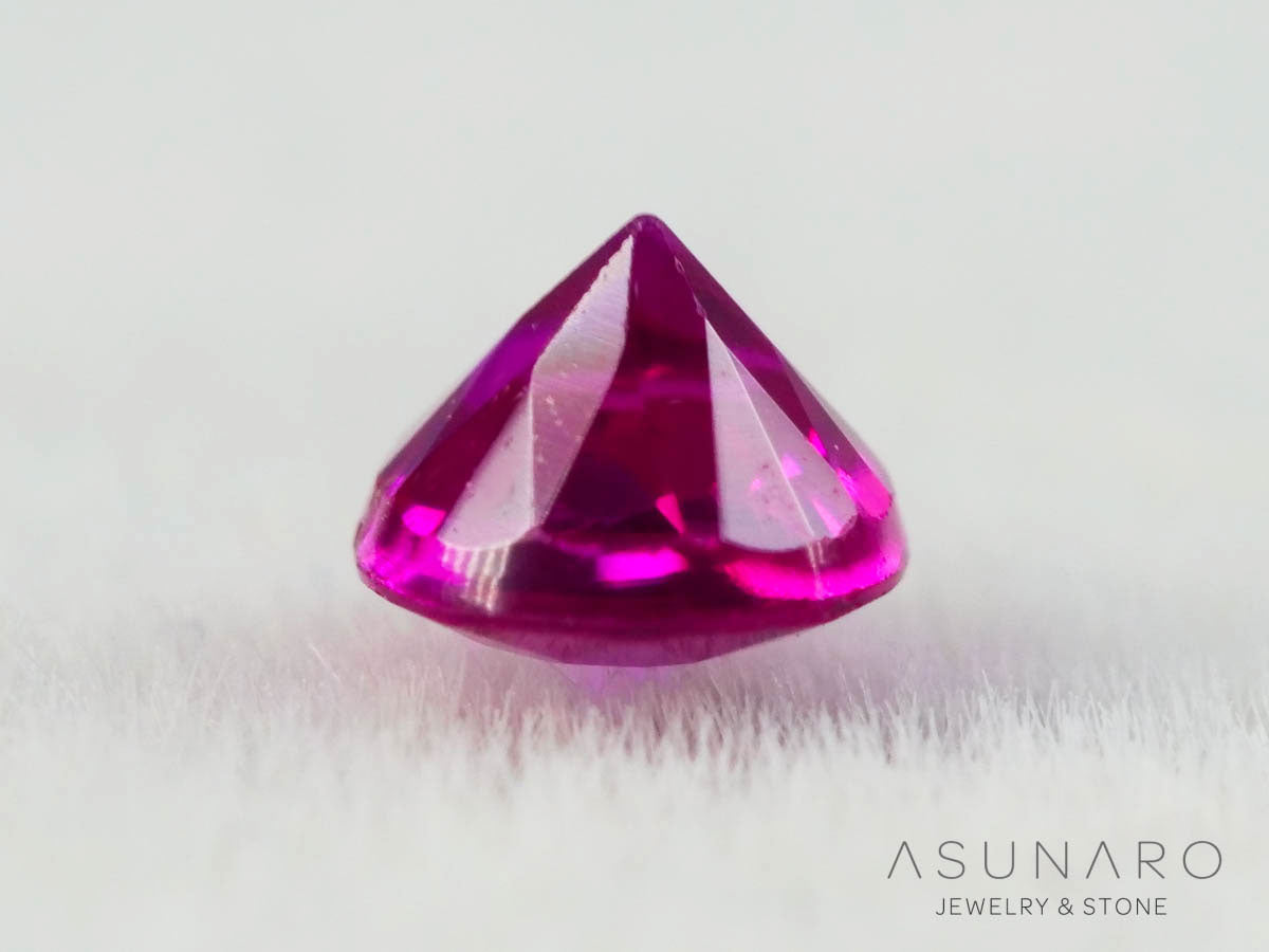 ピジョンブラッドルビー　ラウンドカット　 タイ産　0.17ct　鑑別書付【251001-3061】