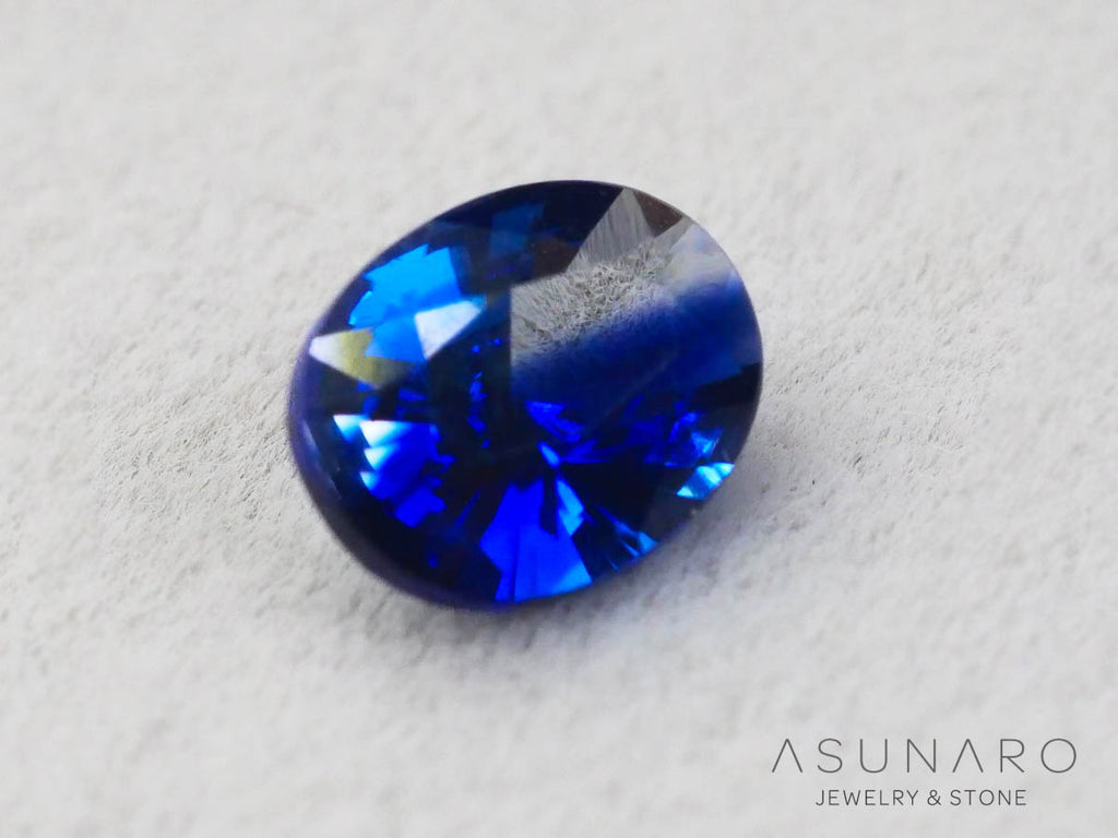 バイカラーサファイア ロータスリリーカット（オーバル）　スリランカ産 0.83ct【260130-3180】
