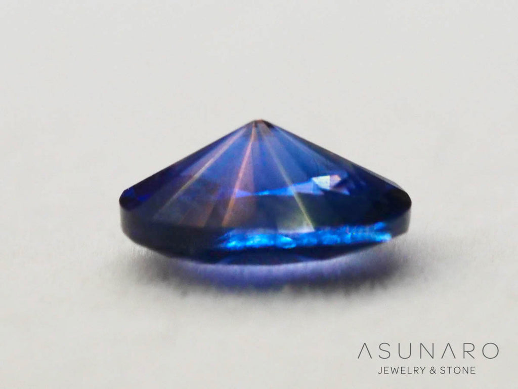 バイカラーサファイア ロータスリリーカット（オーバル）　スリランカ産 0.83ct【260130-3180】