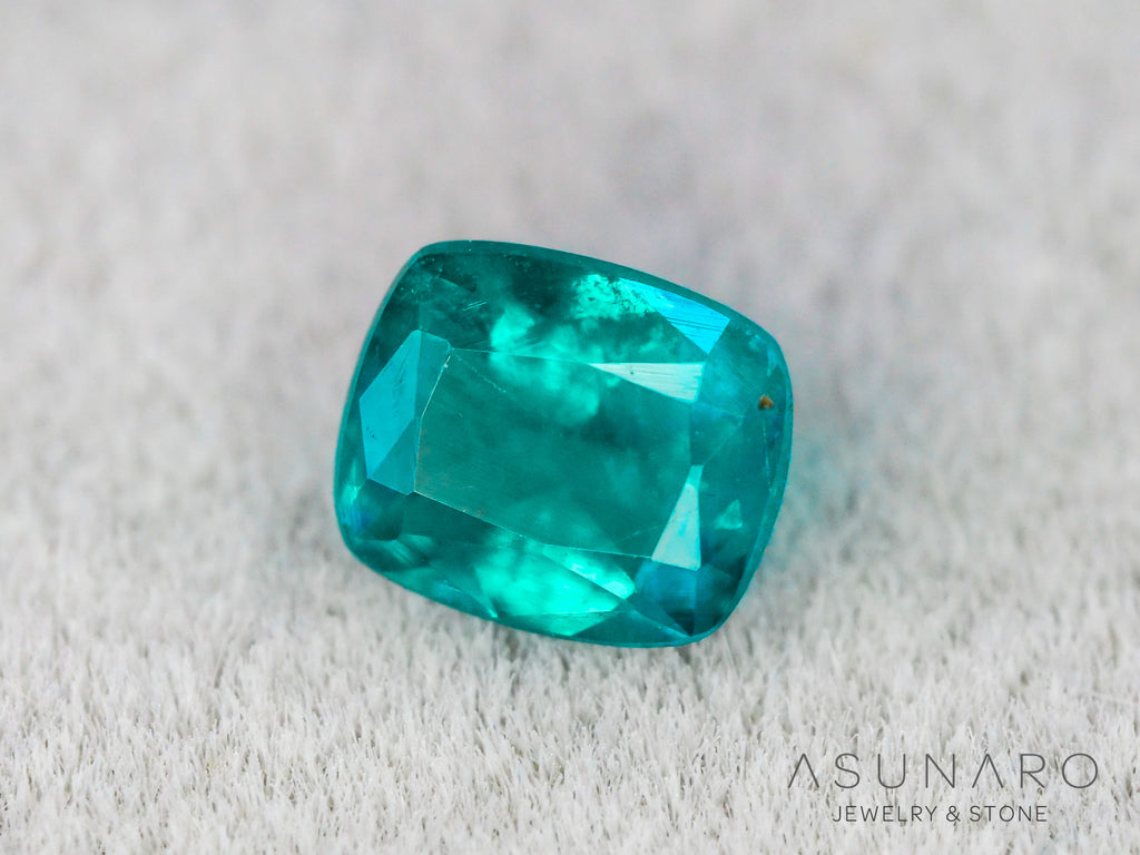 ティールブルーグリーンアウイナイト　クッションカット　アフガニスタン産 　0.18ct【260805-3464】