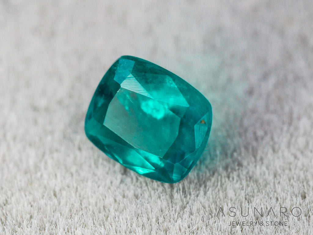 ティールブルーグリーンアウイナイト　クッションカット　アフガニスタン産 　0.18ct【260805-3464】