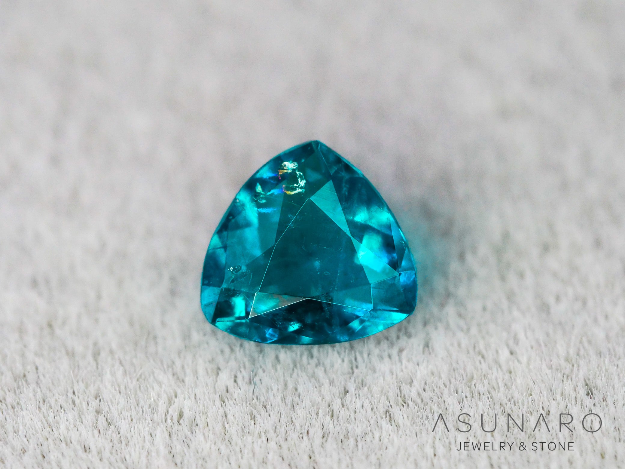 ティールブルーグリーンアウイナイト　トリリアントカット　アフガニスタン産 　0.14ct【260805-3465】
