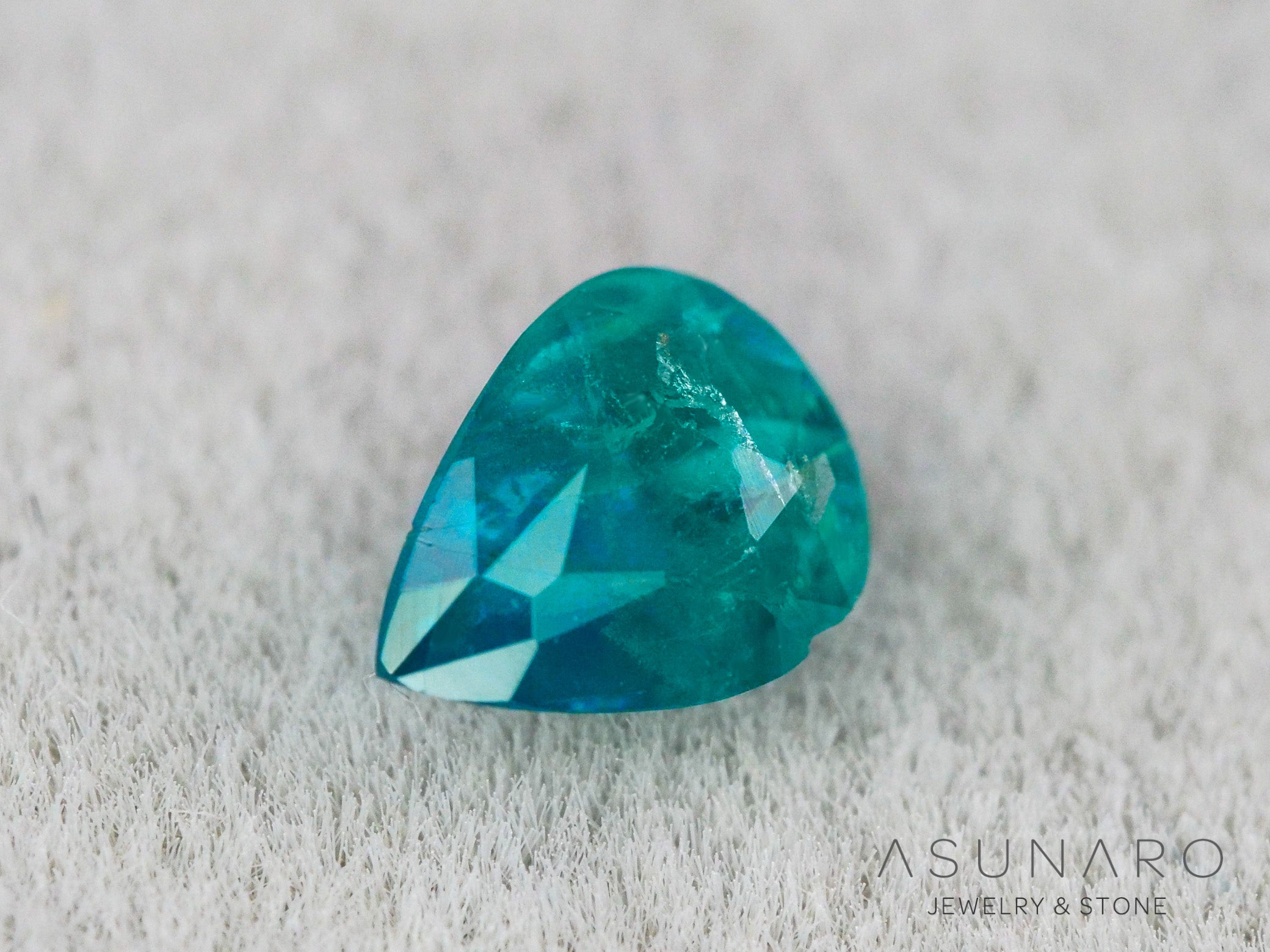 ティールブルーグリーンアウイナイト　ペアシェイプ　アフガニスタン産 　0.12ct【260805-3467】