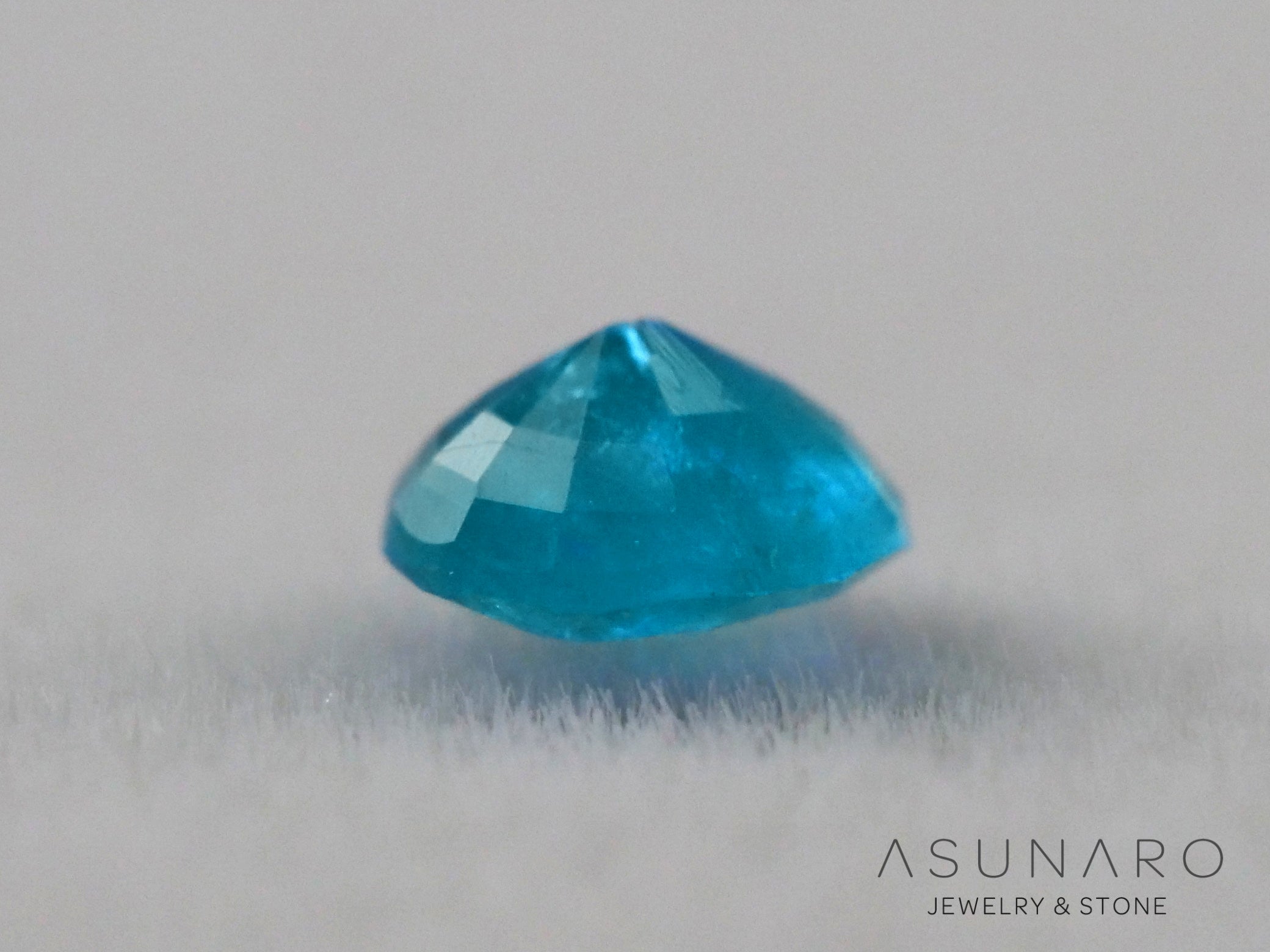 ティールブルーグリーンアウイナイト　オーバルカット　アフガニスタン産 　0.07ct【260805-3471】