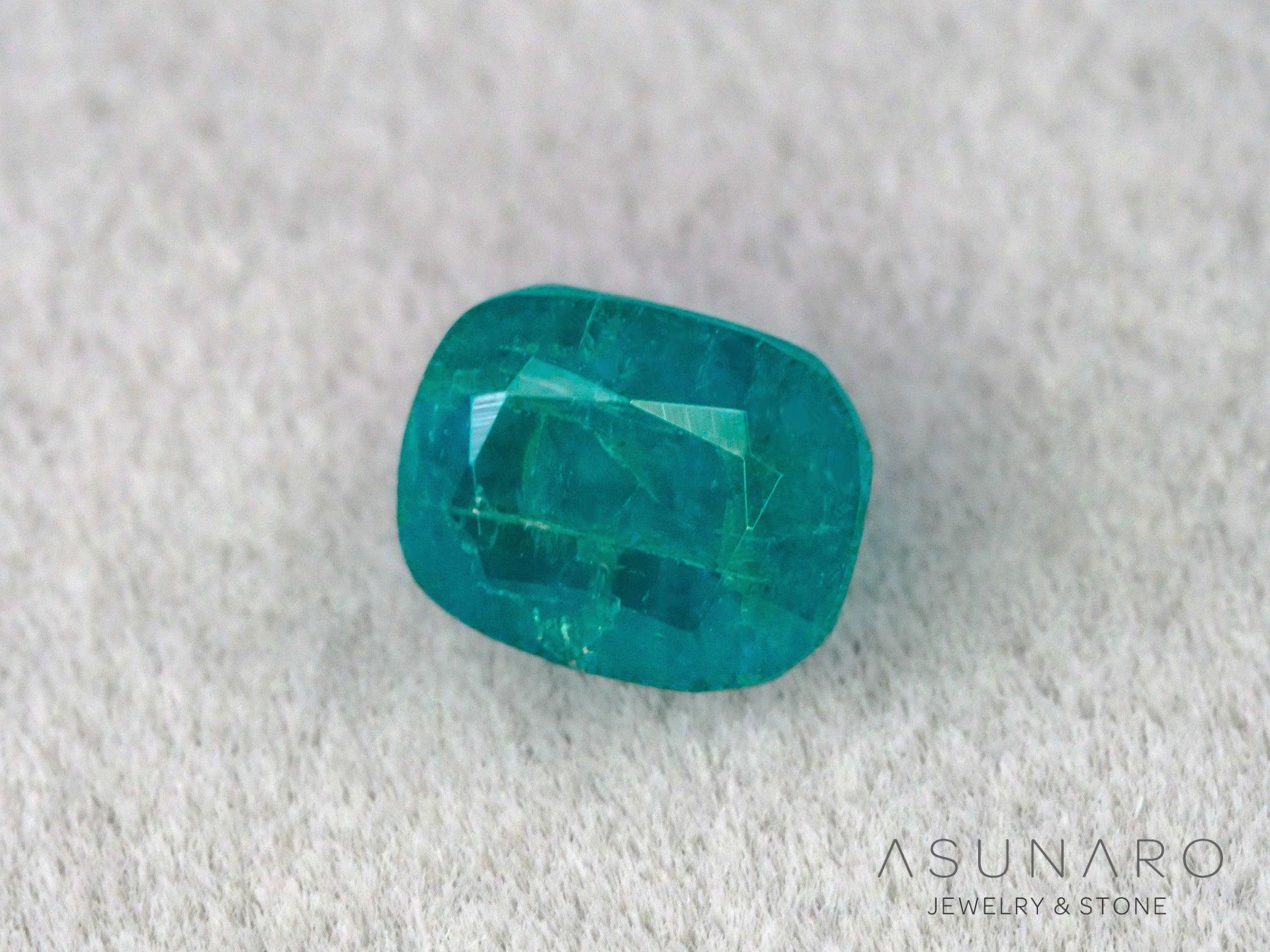 ティールブルーグリーンアウイナイト　クッションカット　アフガニスタン産 　0.48ct【260805-3473】