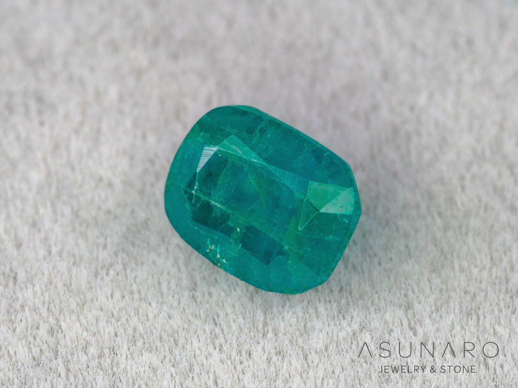 ティールブルーグリーンアウイナイト　クッションカット　アフガニスタン産 　0.48ct【260805-3473】