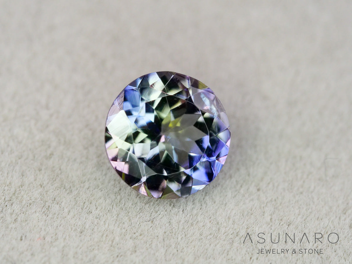 パーティーカラーゾイサイト（タンザナイト）ラウンドカット　タンザニア産　0.79ct【261002-3401】
