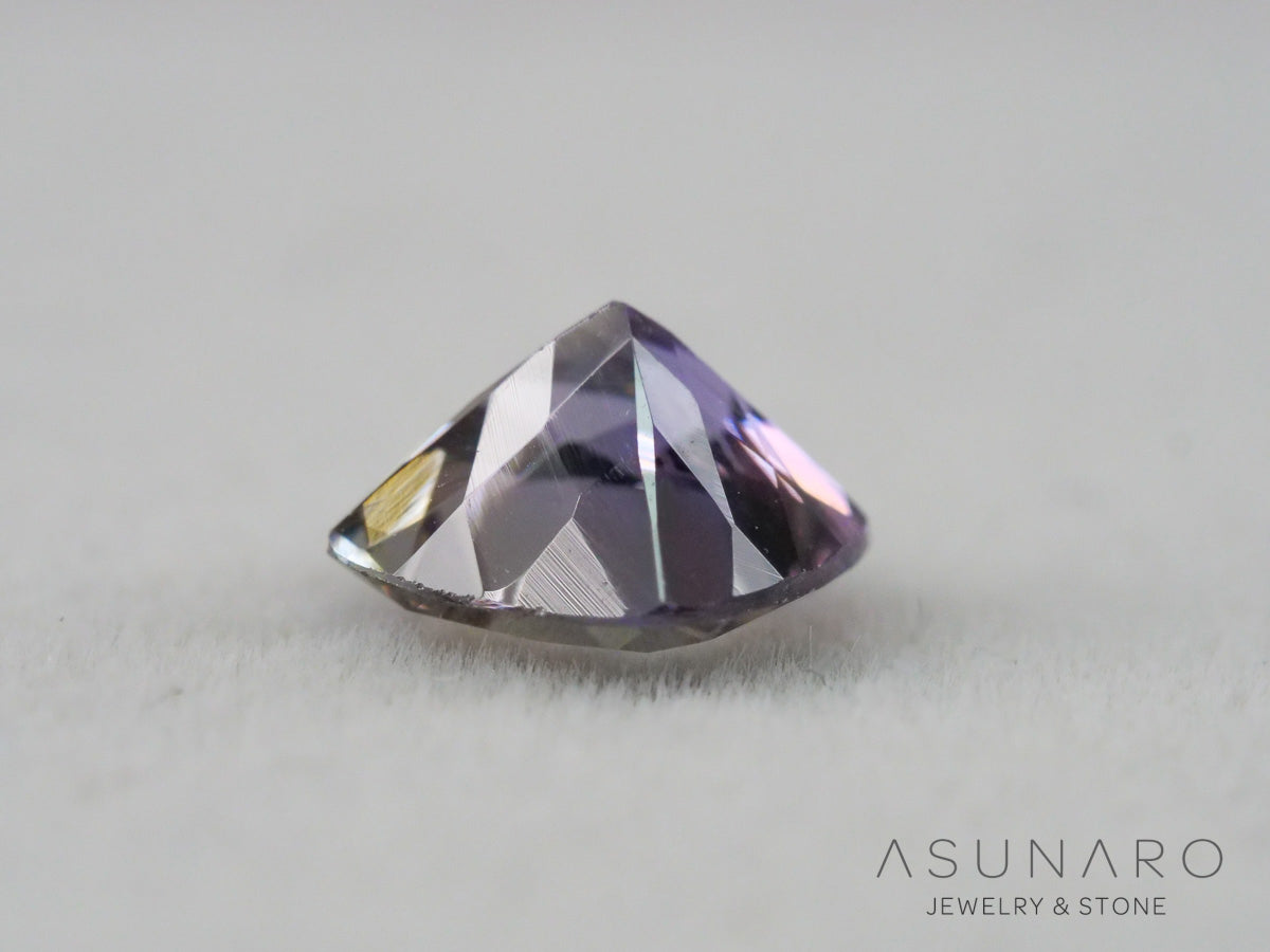 パーティーカラーゾイサイト（タンザナイト）クッションカット　タンザニア産　0.80ct【261002-3402】