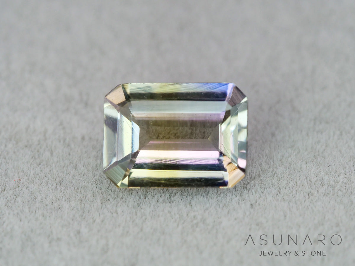 パーティーカラーゾイサイト（タンザナイト）エメラルドカット　タンザニア産　0.90ct【261002-3404】
