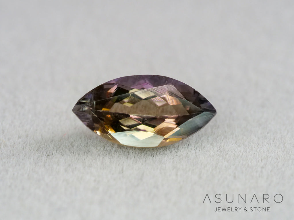 バイカラーゾイサイト（タンザナイト）マーキスカット　タンザニア産　1.38ct【261002-3405】
