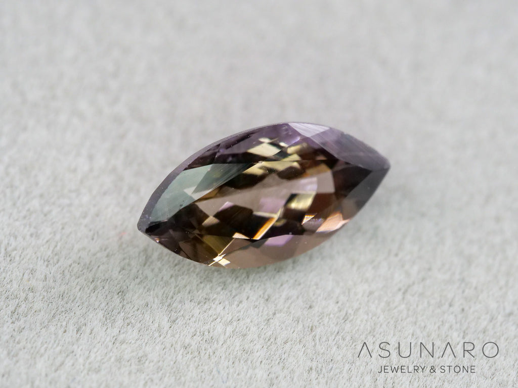 バイカラーゾイサイト（タンザナイト）マーキスカット　タンザニア産　1.38ct【261002-3405】