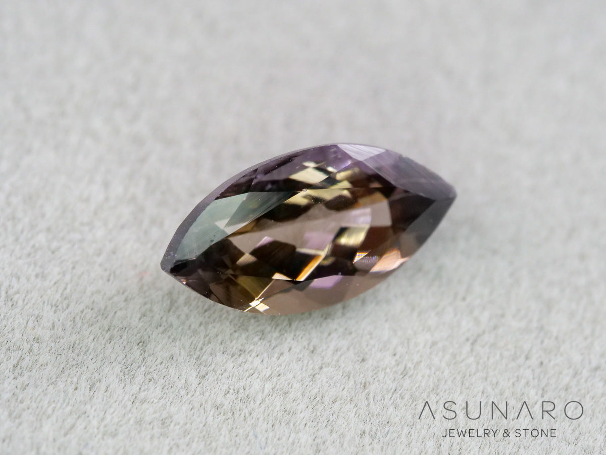 バイカラーゾイサイト（タンザナイト）マーキスカット　タンザニア産　1.38ct【261002-3405】
