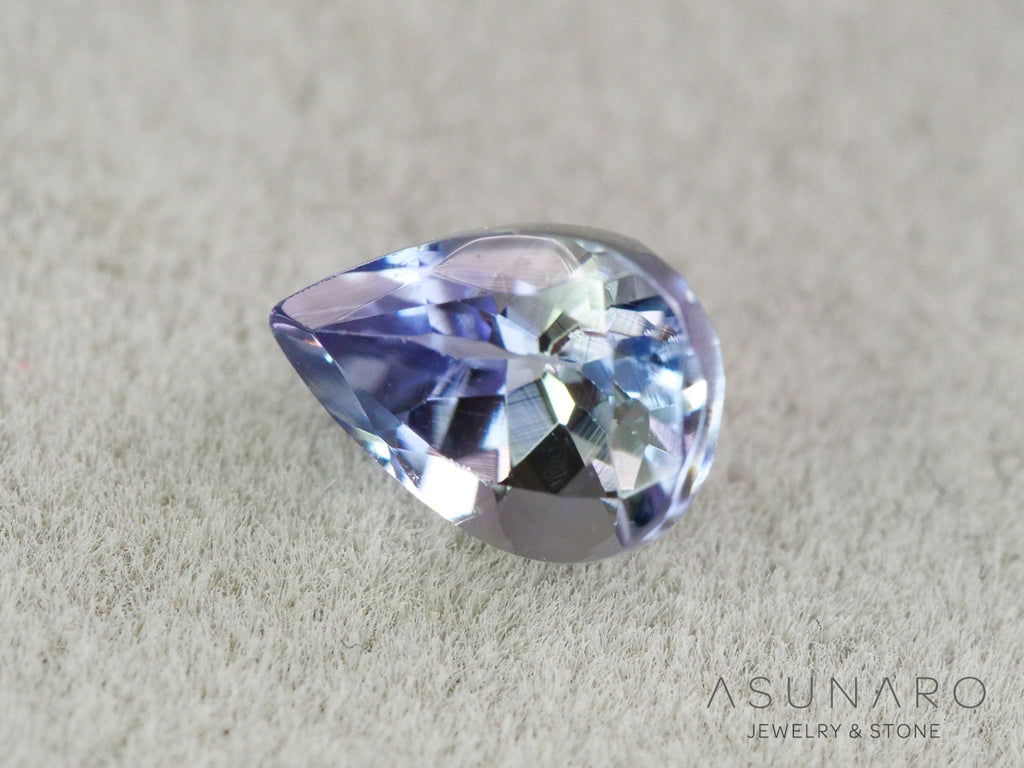 バイカラーゾイサイト（タンザナイト）ペアシェイプ　タンザニア産　0.55ct【261002-3406】