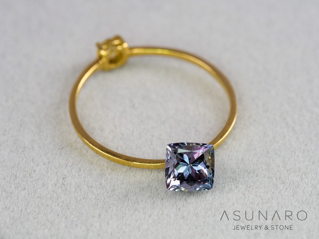 パーティーカラーゾイサイト（タンザナイト）クッションカット　タンザニア産　0.79ct【261002-3407】
