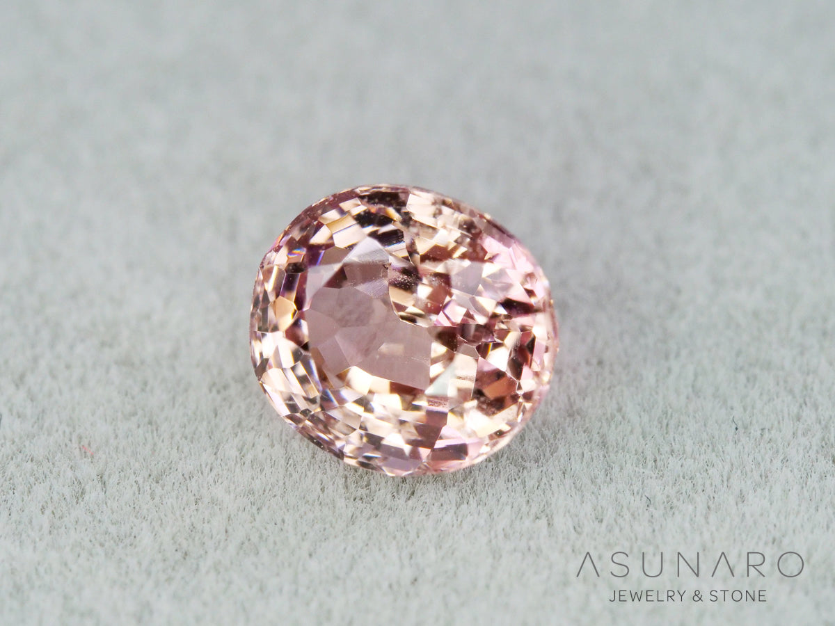ピーチピンクスピネル 　オーバルカット　スリランカ産　0.89ct　【261002-3575】