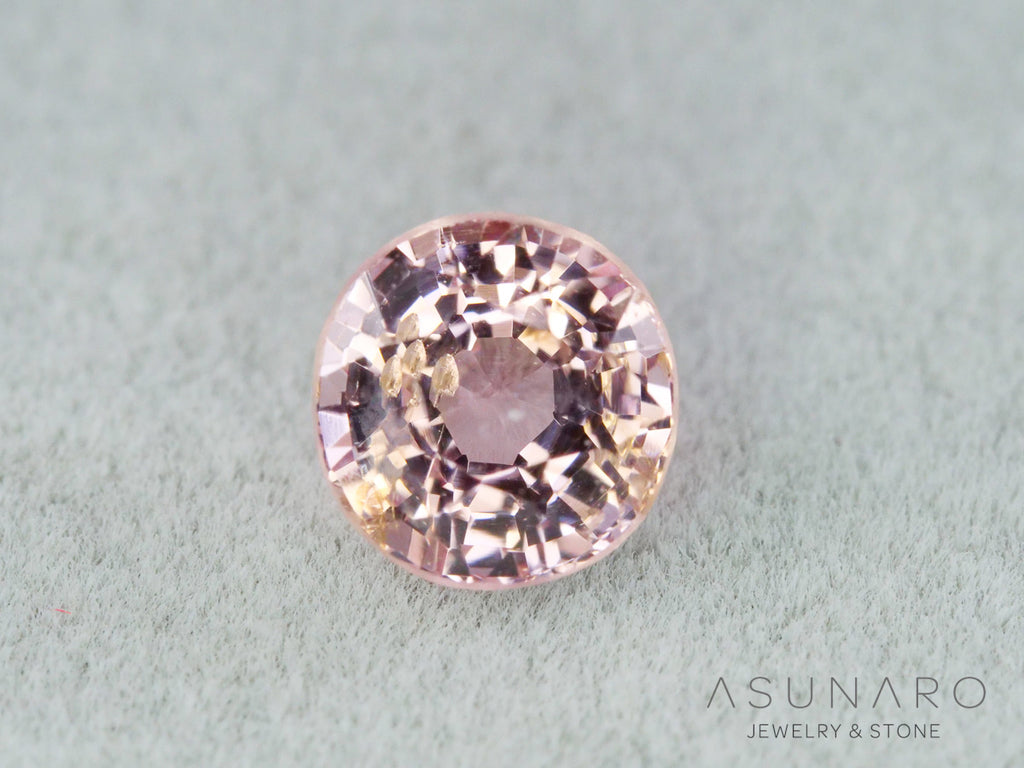 ピーチピンクスピネル 　オーバルカット　スリランカ産　0.84ct　【261002-3576】